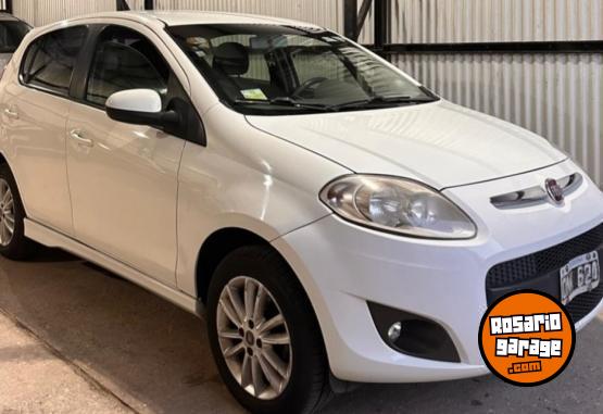 Autos - Fiat Palio Essense 2015 2015 GNC 152000Km - En Venta