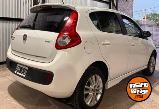 Autos - Fiat Palio Essense 2015 2015 GNC 152000Km - En Venta