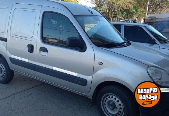 Utilitarios - Renault Kango 2016 GNC 98500Km - En Venta