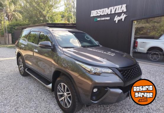 Camionetas - Toyota SW4 SRX A/T 7A 2018 Diesel 130000Km - En Venta