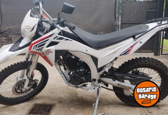 Motos - Corven TXR250L 2024 Nafta 1700Km - En Venta