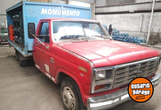 Camiones y Gras - Ford F350 - En Venta