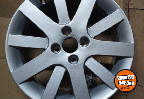 Accesorios para Autos - 1 Llanta 17" Peugeot Hockenheim de 207 Gti NUEVA $200.000. NO BAJO PRECIO - En Venta