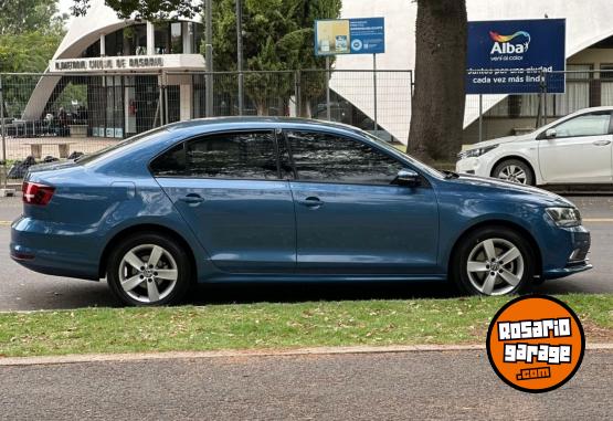 Autos - Volkswagen Vento 2016 Nafta 101000Km - En Venta