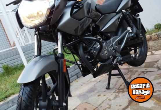 Motos - Bajaj Rouser 125ns 2021 Nafta 8500Km - En Venta