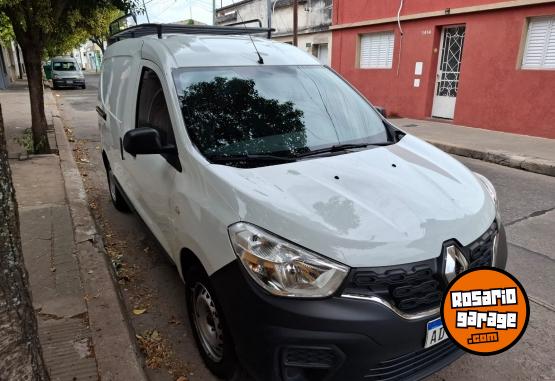 Utilitarios - Renault Kangoo 2019 Nafta 139000Km - En Venta