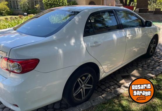 Autos - Toyota LXI 2012 Nafta 172000Km - En Venta