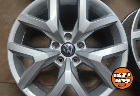 Accesorios para Autos - Juego Llantas 19" Originales Volkswagen Amarok V6 muy buenas. $1.800.000. NO BAJO PRECIO - En Venta