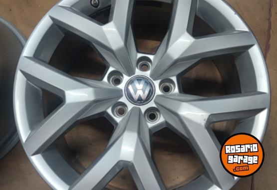 Accesorios para Autos - Juego Llantas 19" Originales Volkswagen Amarok V6 muy buenas. $1.800.000. NO BAJO PRECIO - En Venta