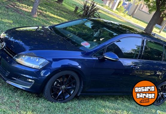 Autos - Volkswagen Golf highline 2017 Nafta 117000Km - En Venta