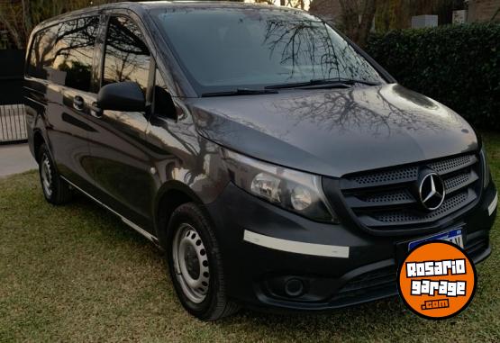 Utilitarios - Mercedes Benz VITO F. MIXTO 2017 Diesel 200000Km - En Venta