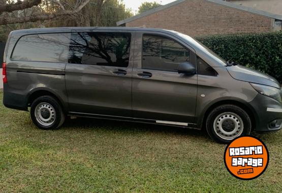 Utilitarios - Mercedes Benz VITO F. MIXTO 2017 Diesel 200000Km - En Venta