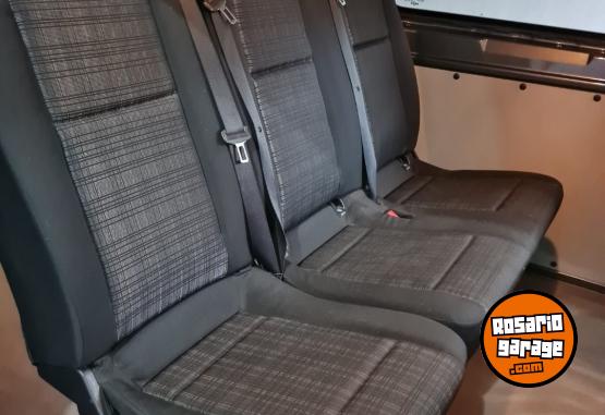 Utilitarios - Mercedes Benz VITO F. MIXTO 2017 Diesel 200000Km - En Venta