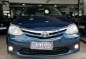 Autos - Toyota Etios 2015 Nafta 100000Km - En Venta