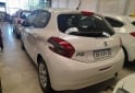 Autos - Peugeot 208 2017 Nafta 77000Km - En Venta