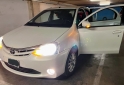 Autos - Toyota Etios XLS 5 Puertas 2015 Nafta 193000Km - En Venta