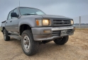 Camionetas - Toyota Hilux 2000 Diesel 400000Km - En Venta