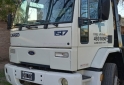 Camiones y Gras - CAMION FORD 1517 CON EQUIPO HIDRAULICO PORTA VOLQUETES - En Venta