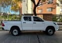 Camionetas - Toyota Toyota hilux permuto 2017 Diesel 200000Km - En Venta