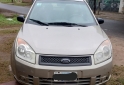 Autos - Ford Fiesta Max 2008 Nafta 220000Km - En Venta