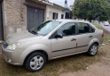 Autos - Ford Fiesta Max 2008 Nafta 220000Km - En Venta