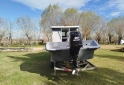 Embarcaciones - Lancha Tracker  cabinado 7m con motor Mercury 90hp - En Venta