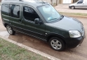 Utilitarios - Peugeot Partner 2011 Nafta 200000Km - En Venta