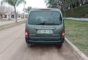 Utilitarios - Peugeot Partner 2011 Nafta 200000Km - En Venta