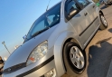 Autos - Ford FIesta 2004 Nafta 300000Km - En Venta