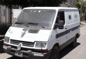 Utilitarios - Renault trafic 1999 Diesel 200000Km - En Venta