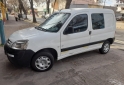 Utilitarios - Peugeot Partner furgn vidriado 2016 Diesel 120000Km - En Venta