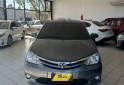 Autos - Toyota Etios XLS 2014 Nafta 100000Km - En Venta