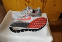 Indumentaria - Zapatilla Nike zoom structure running - En Venta