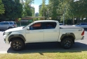 Camionetas - Toyota HILUX SR 4X4 2016 Diesel 180000Km - En Venta