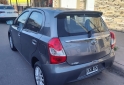 Autos - Toyota Etios XLS 2014 Nafta 127000Km - En Venta