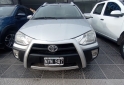 Autos - Toyota Ethios cross 2014 Nafta 170000Km - En Venta