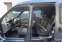 Utilitarios - Renault Kangoo mixta 5 asientos 2011 Diesel 111111Km - En Venta