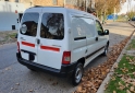 Utilitarios - Peugeot Partner hdi 1ra mano perm 2020 Diesel 74000Km - En Venta