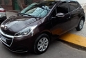 Autos - Peugeot 208 2017 Nafta 64000Km - En Venta