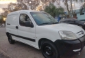 Utilitarios - Peugeot Partner confort 2011 Diesel 2Km - En Venta