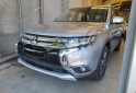 Camionetas - Mitsubishi Outlander 2016 Nafta 32Km - En Venta