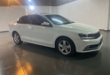 Autos - Volkswagen Vento advance 2014 Nafta 117000Km - En Venta