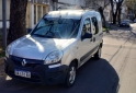 Utilitarios - Renault Kangoo 2016 GNC 143000Km - En Venta