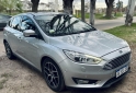 Autos - Ford Focus Titanium 2016 Nafta 115000Km - En Venta