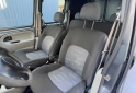 Utilitarios - Renault Kangoo mixta 5 asientos 2011 Diesel 16000Km - En Venta