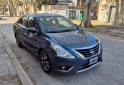 Autos - Nissan Versa exclusive cvt permu 2015 GNC 130000Km - En Venta