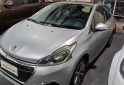 Autos - Peugeot 208 2017 Nafta 90000Km - En Venta