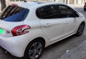 Autos - Peugeot 208 2015 Nafta 82000Km - En Venta