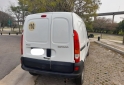 Utilitarios - Renault Kangoo 2015 Nafta 111111Km - En Venta