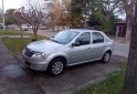 Autos - Renault Logan 2011 GNC 137400Km - En Venta